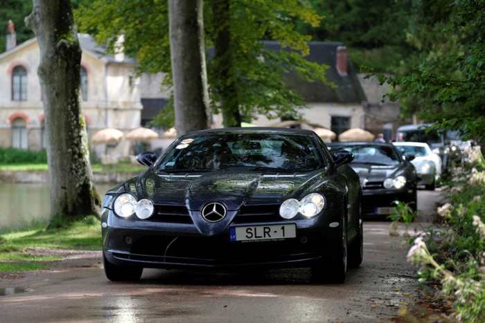 &quot;Soi&quot; dan sieu xe Mercedes SLR McLaren cuc chat offline-Hinh-7